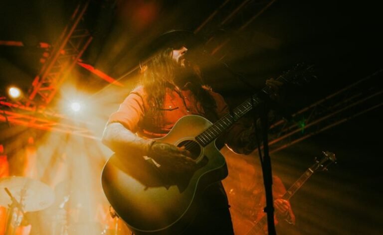 Shawn James lança novo álbum, Passage